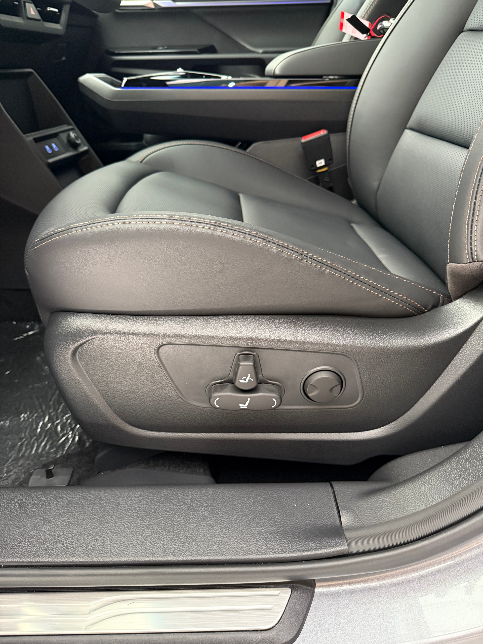 KGM-SsangYong Torres 1.5 TGDI Hybrid Titanium AT-image-10