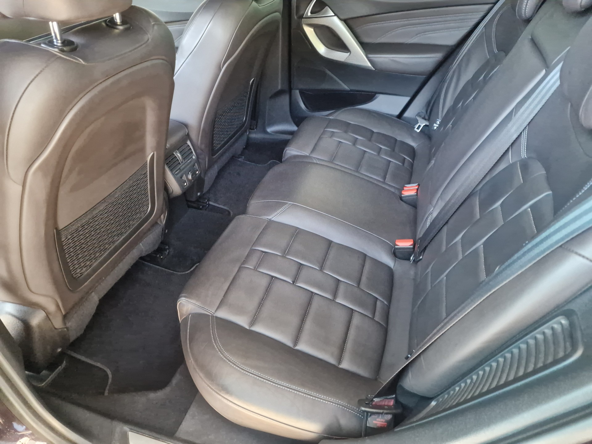 DS AUTOMOBILES DS5 HYbrid4 200 Chic EGS6-image-8