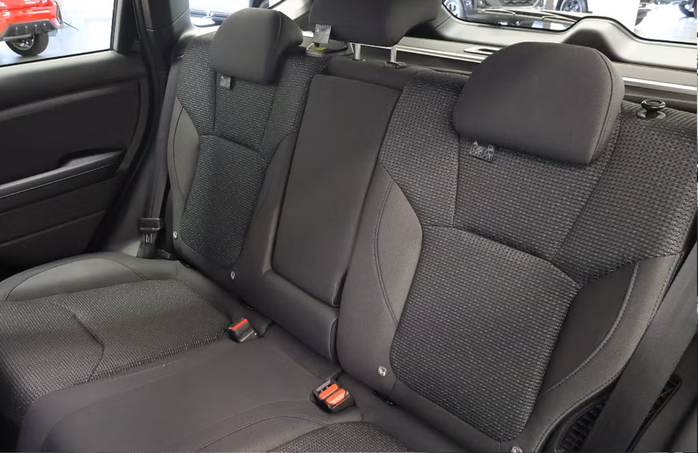SUBARU Forester 2.0i e-Boxer Advantage Lineartronic-image-11