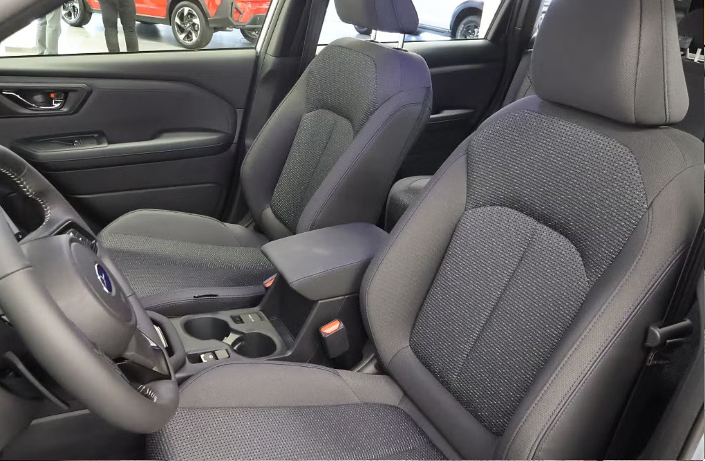 SUBARU Forester 2.0i e-Boxer Advantage Lineartronic-image-6