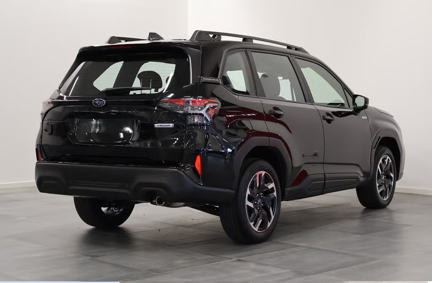 SUBARU Forester 2.0i e-Boxer Advantage Lineartronic-image-2
