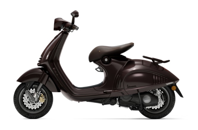PIAGGIO Vespa 946 125 Horse-showroom-element-2