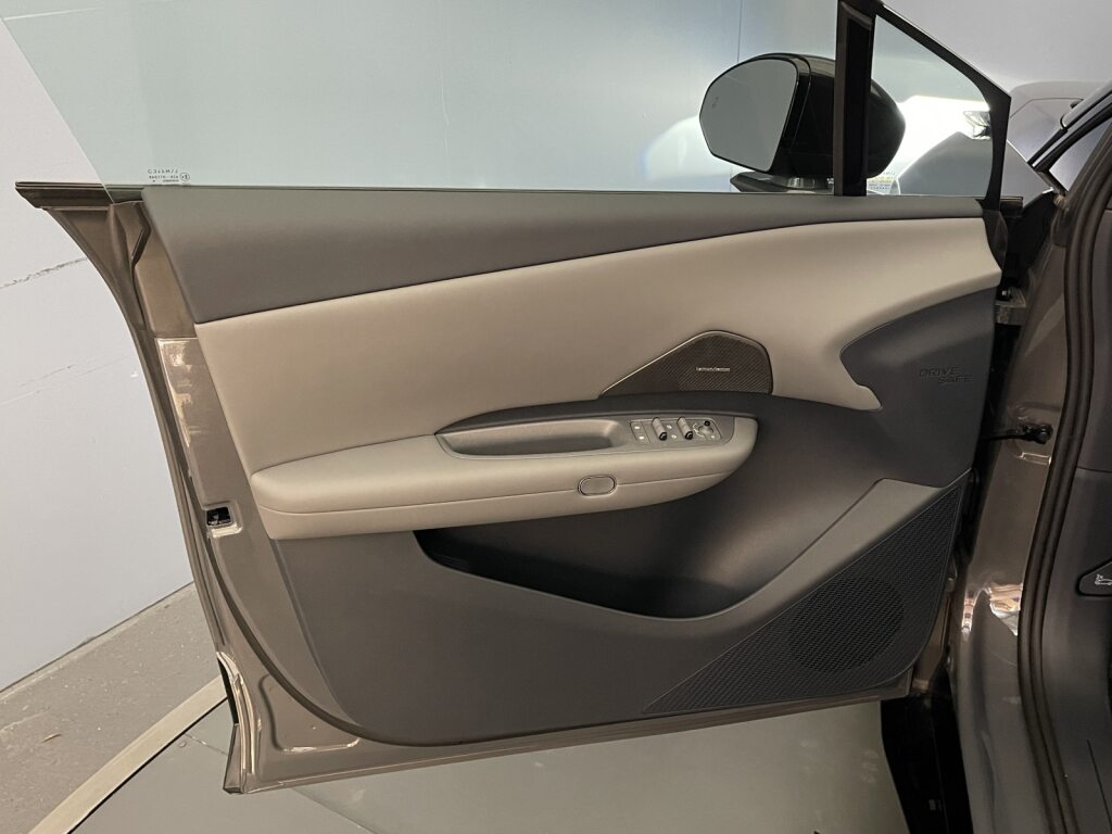 LYNK & CO 02 More-image-11