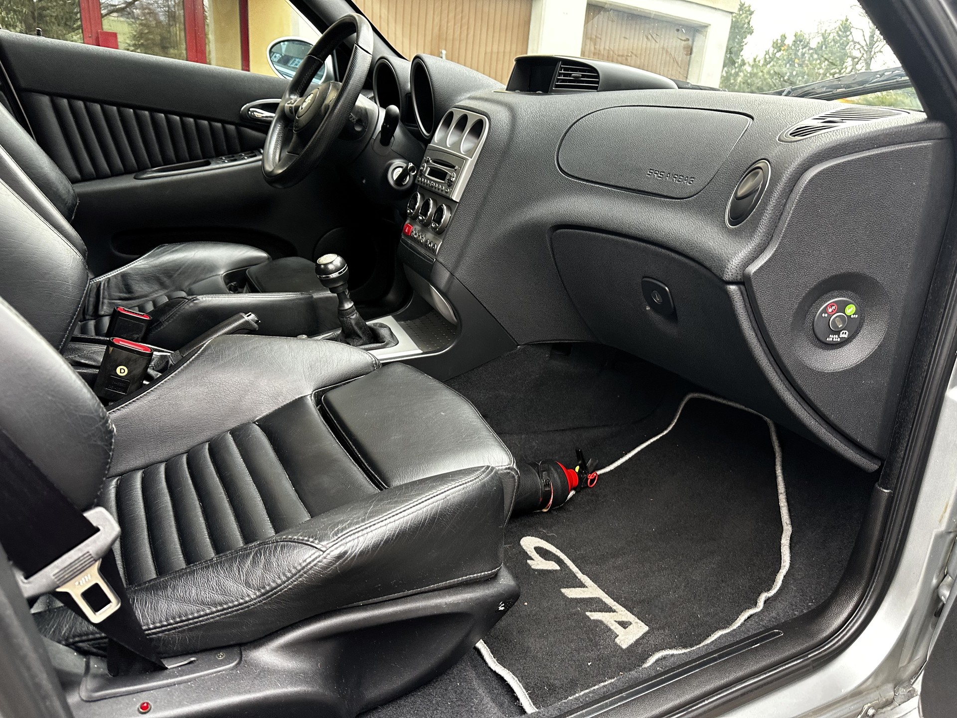 ALFA ROMEO 156 3.2 V6 GTA-image-12