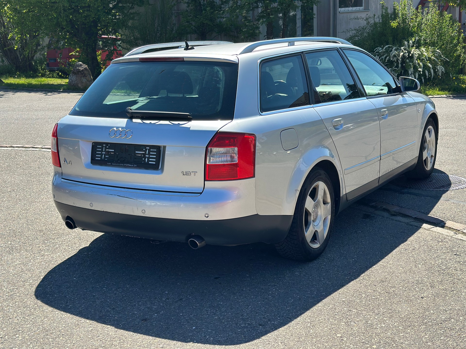 AUDI A4 1.8 T-image-4