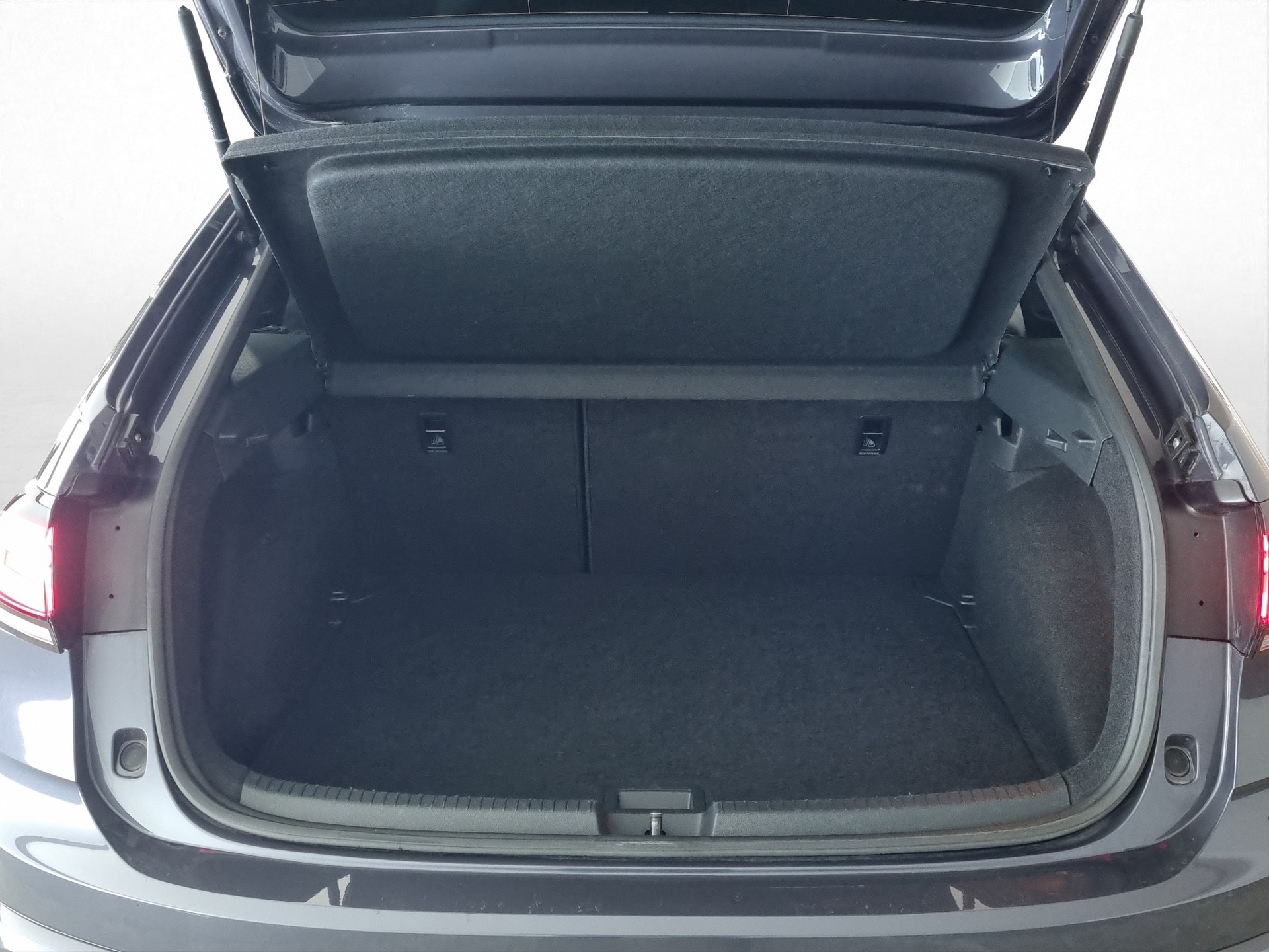 VW Taigo 1.5 TSI R-Line DSG-image-15