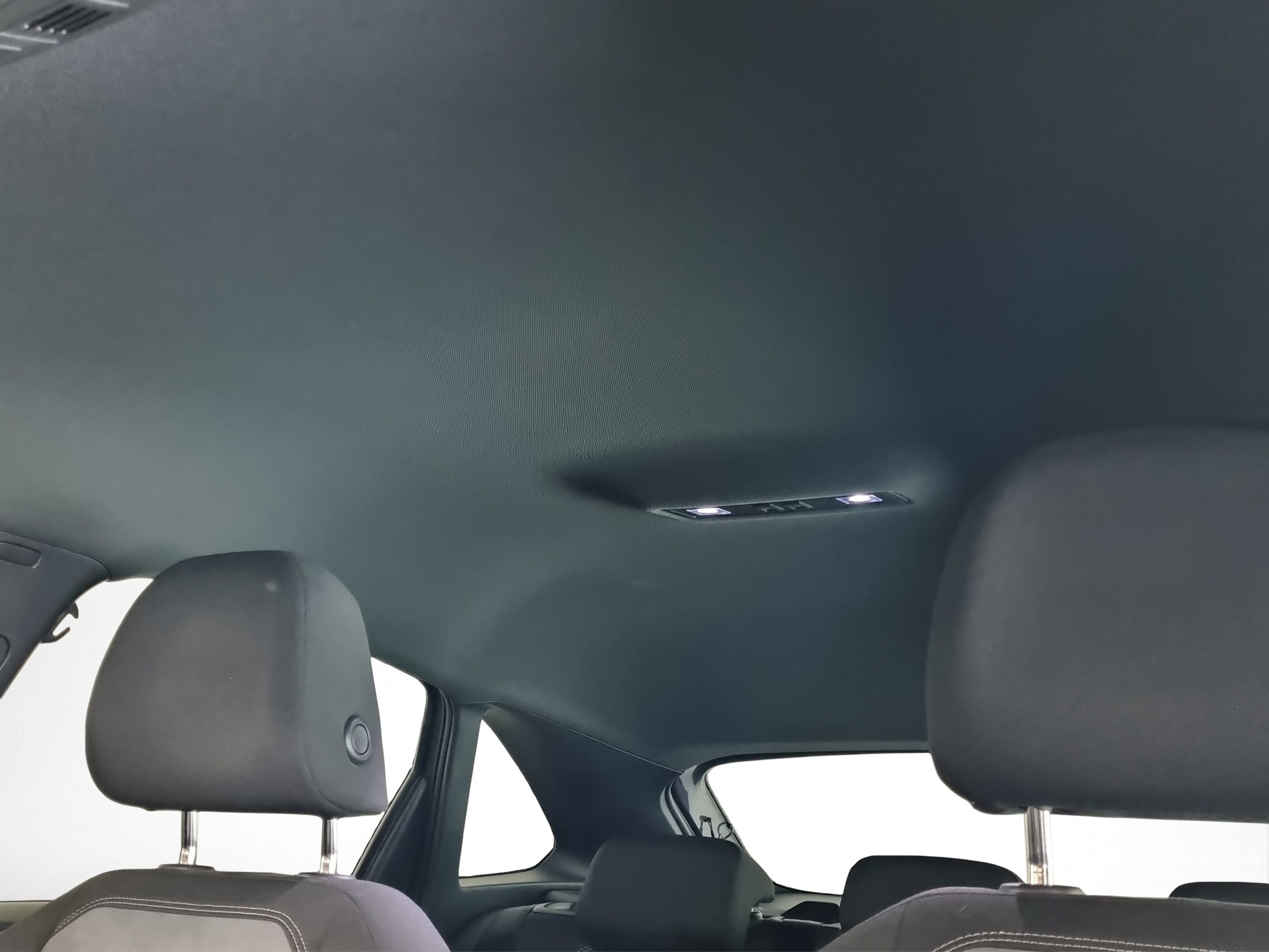 VW Taigo 1.5 TSI R-Line DSG-image-11