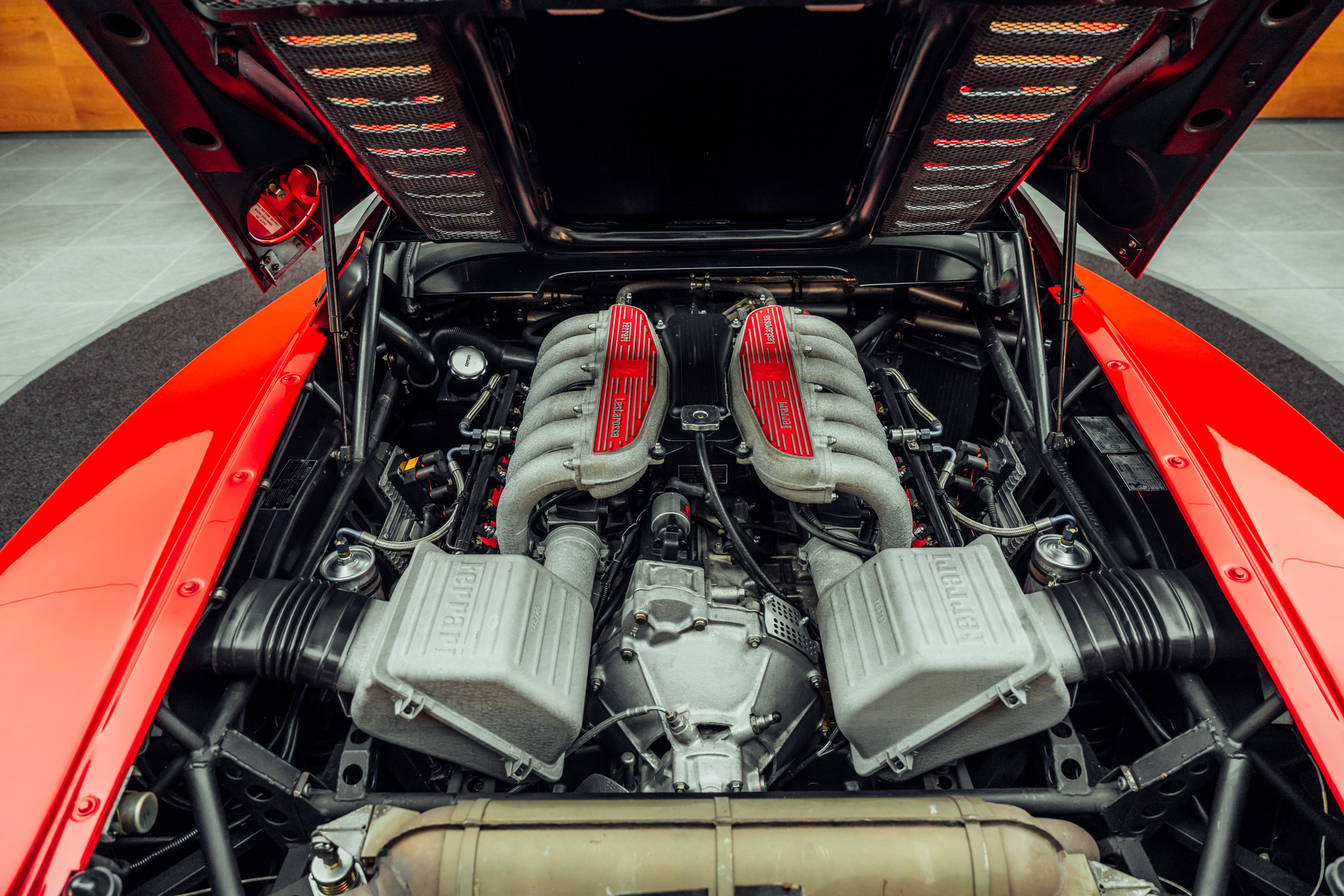 FERRARI 512 TR-image-17