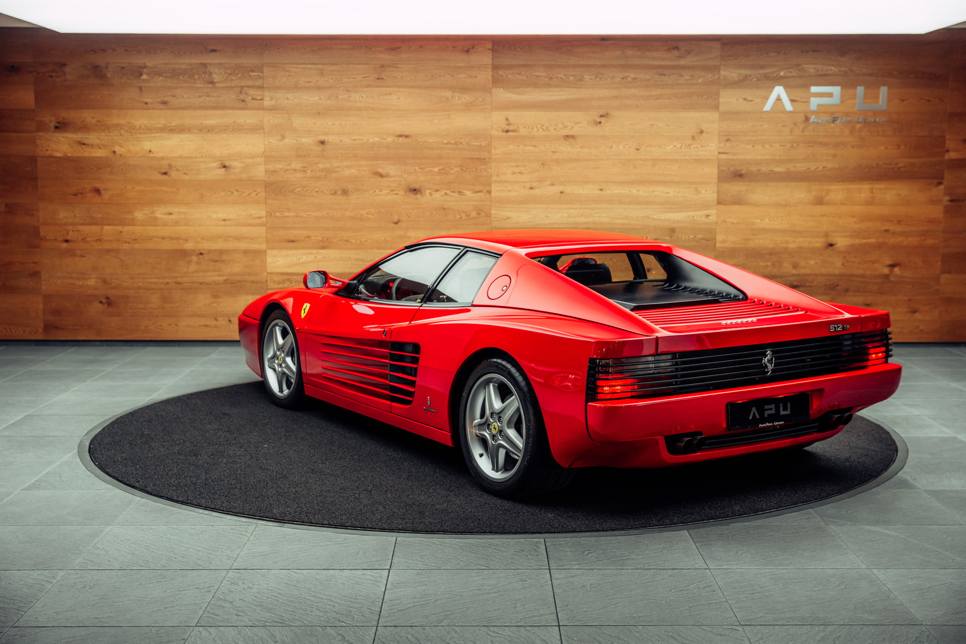 FERRARI 512 TR-showroom-element-2
