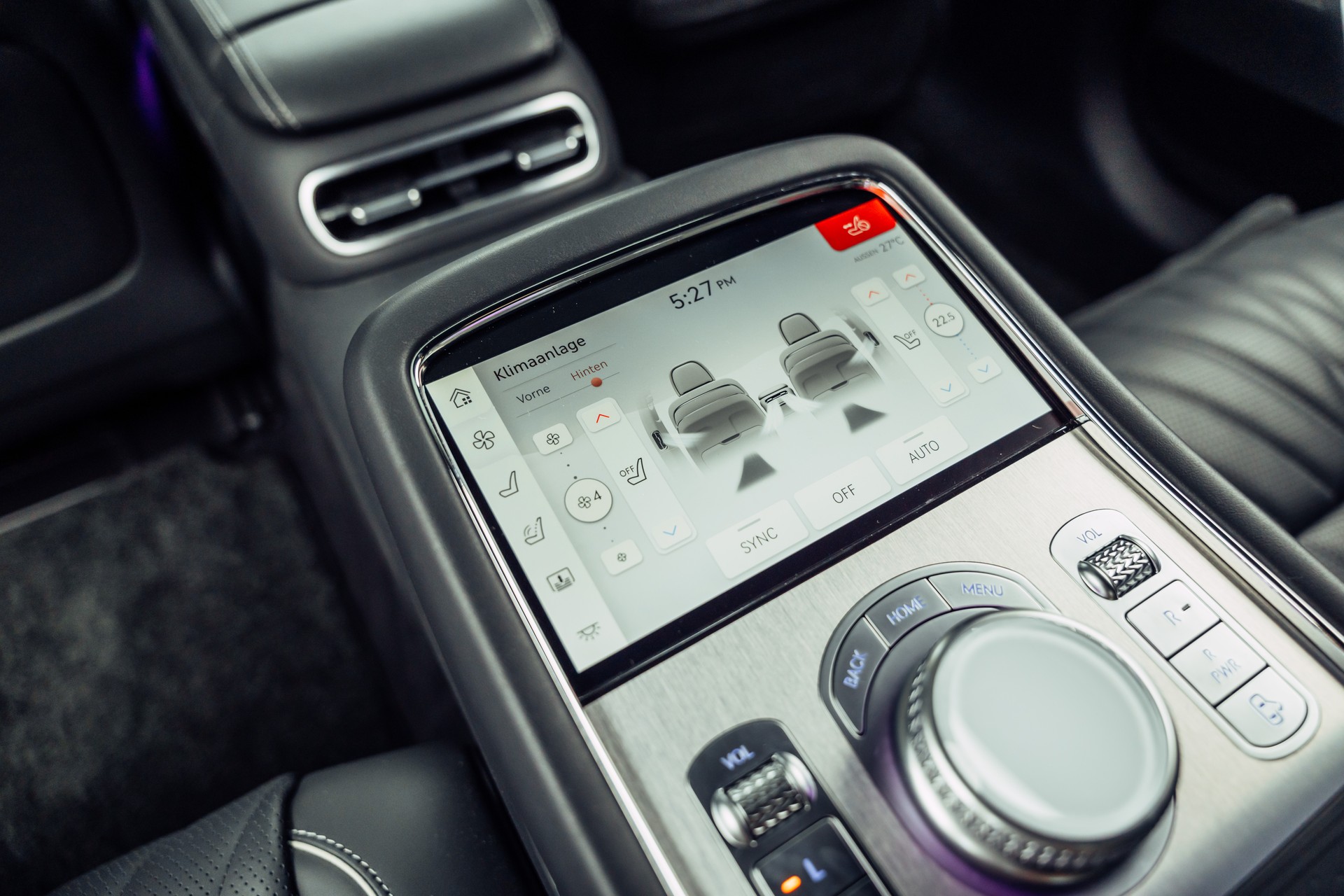 GENESIS G90 Luxury Plus AWD-image-16