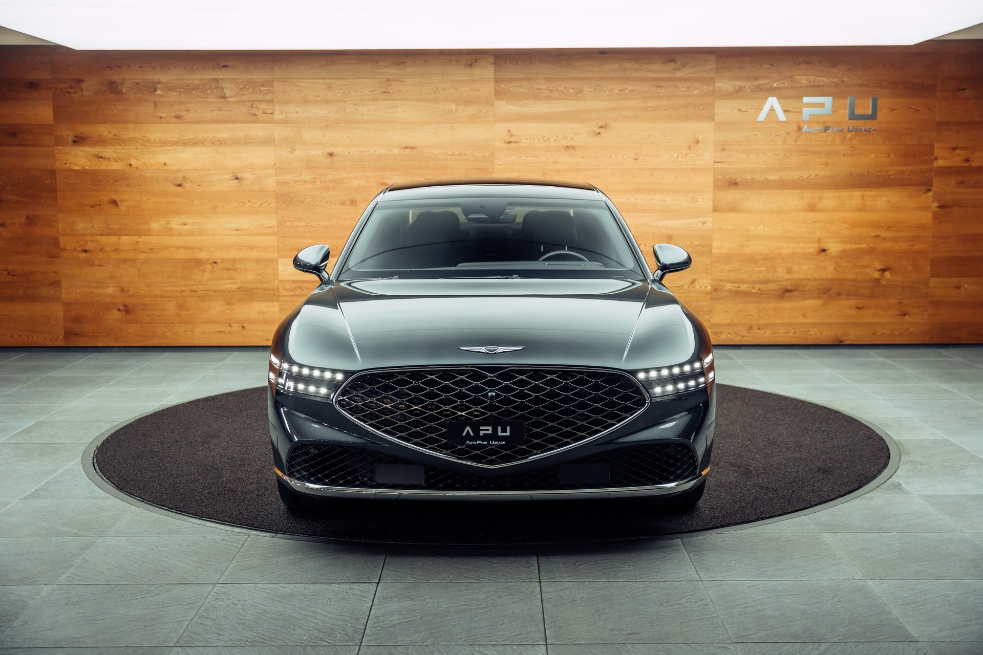 GENESIS G90 Luxury Plus AWD-image-21