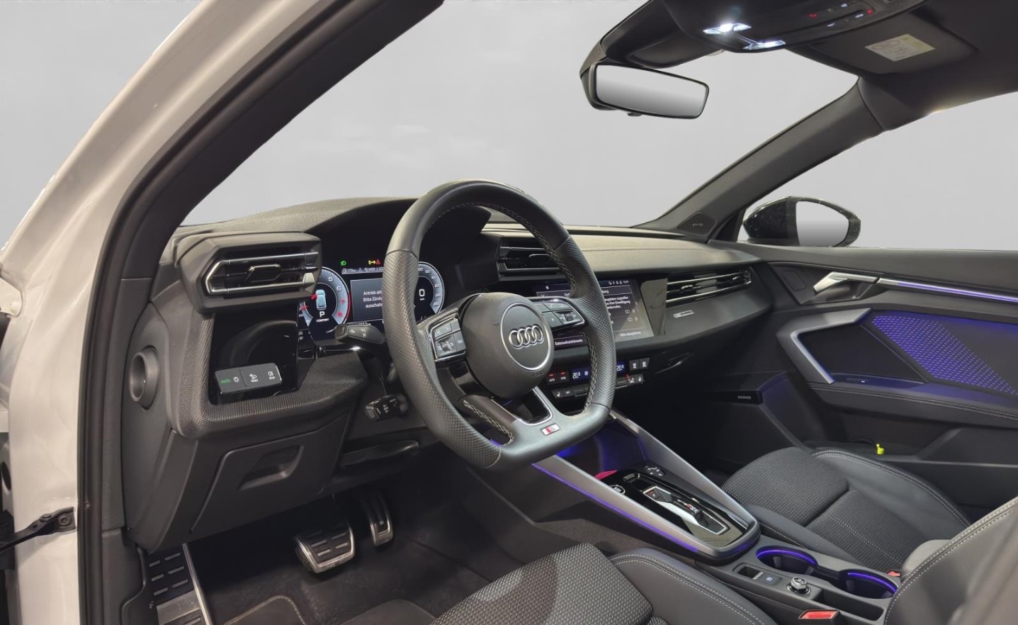 AUDI A3 allstreet 35 TFSI Attraction S-tronic-image-3