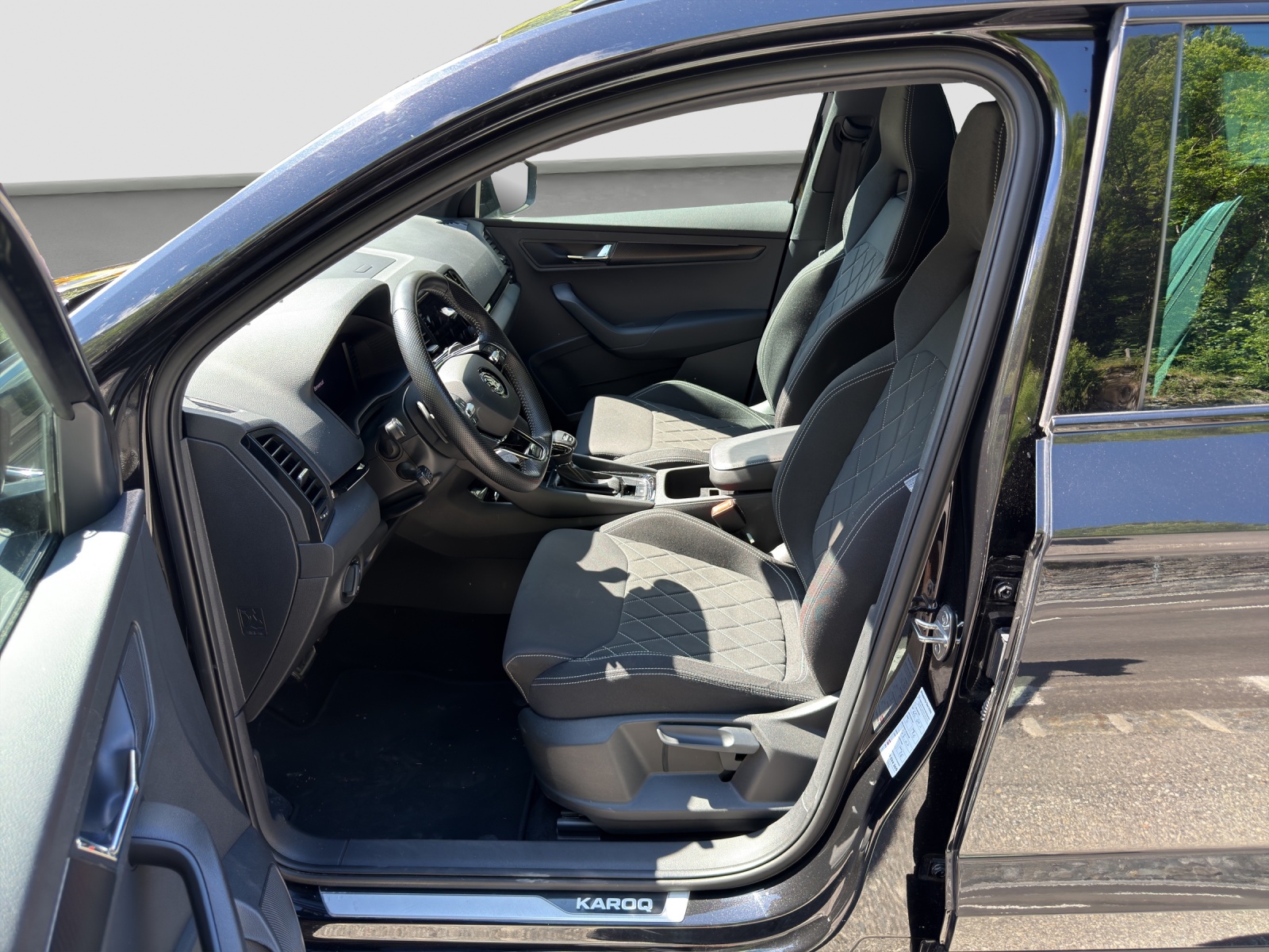 SKODA Karoq 2.0 TSI SportLine 4x4 DSG-image-5