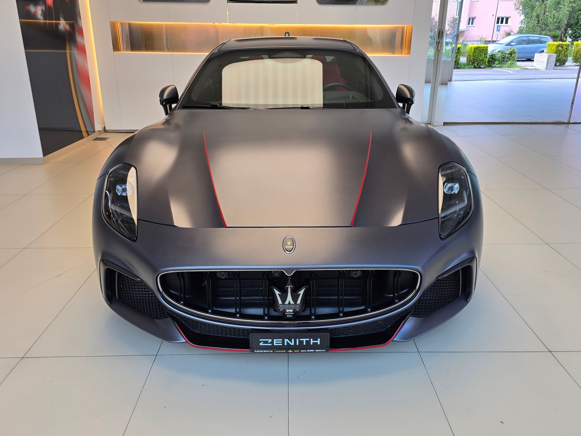 MASERATI GranTurismo Trofeo Automatica-image-1