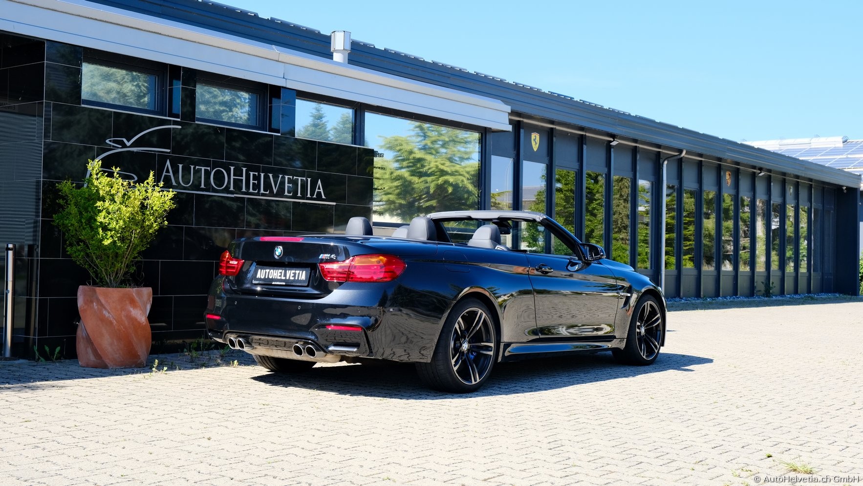 BMW M4 Cabriolet DKG-image-16
