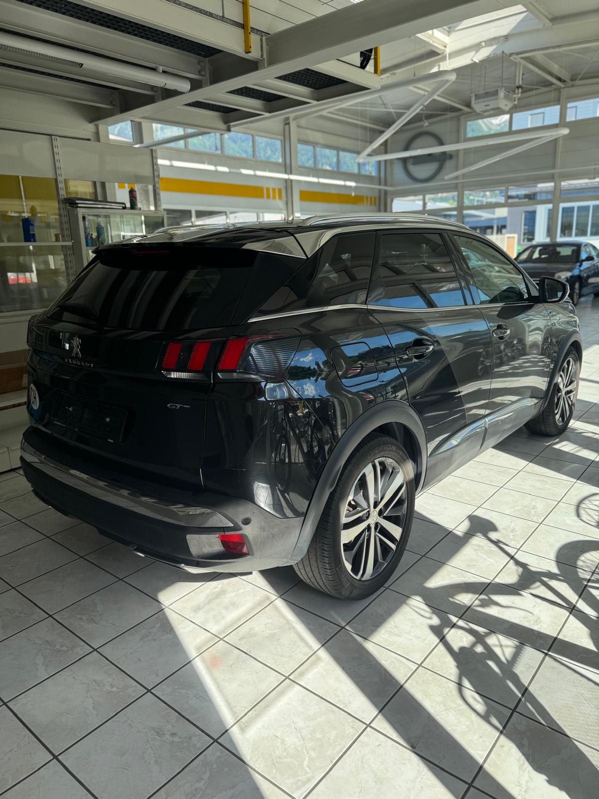 PEUGEOT 3008 2.0 BlueHDi GT EAT-image-1