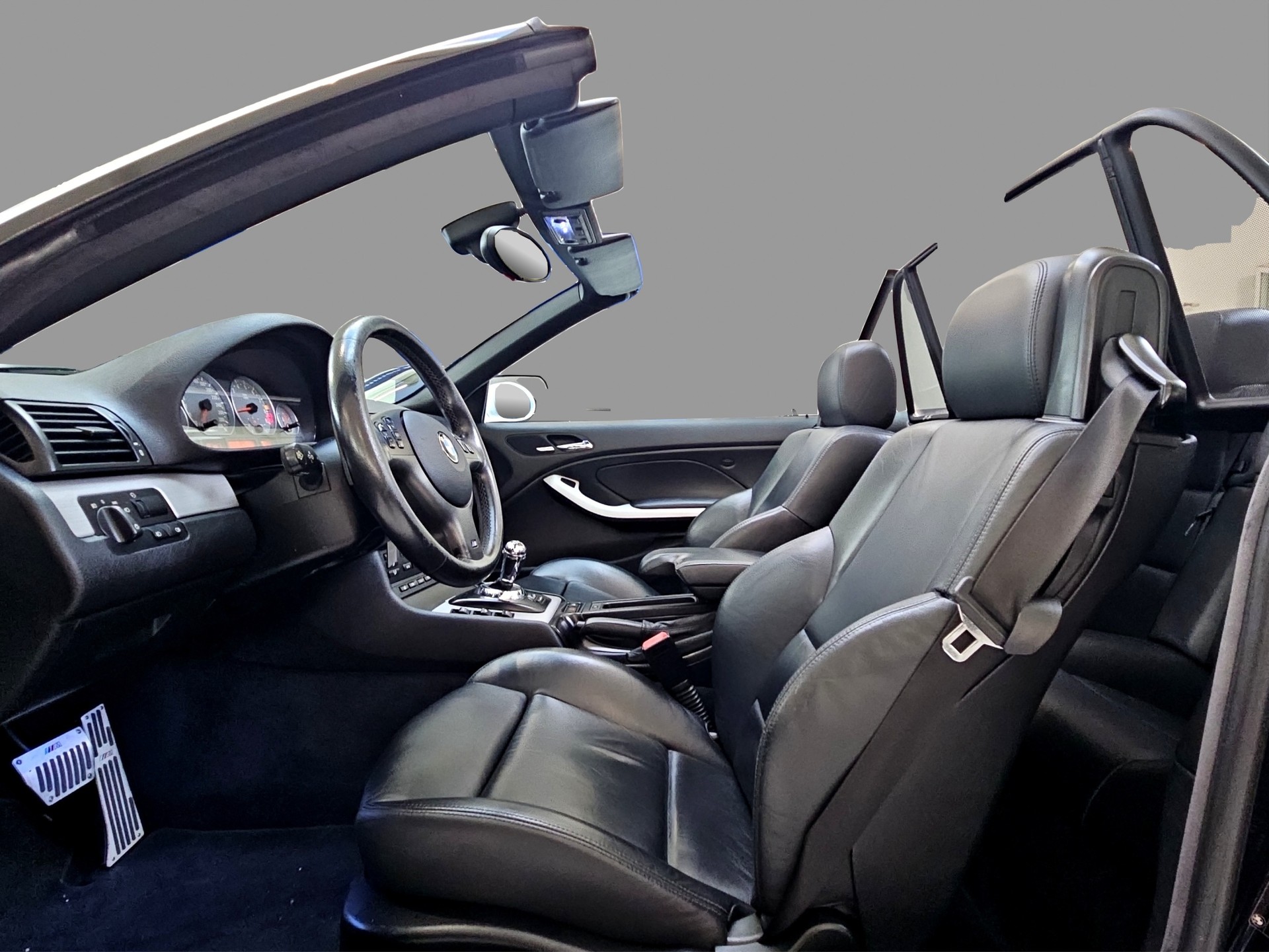 BMW M3 Cabriolet-image-5