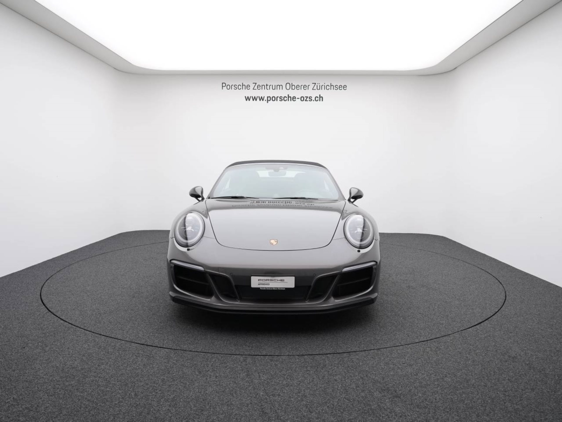 PORSCHE 911 Carrera GTS Cabriolet-image-9
