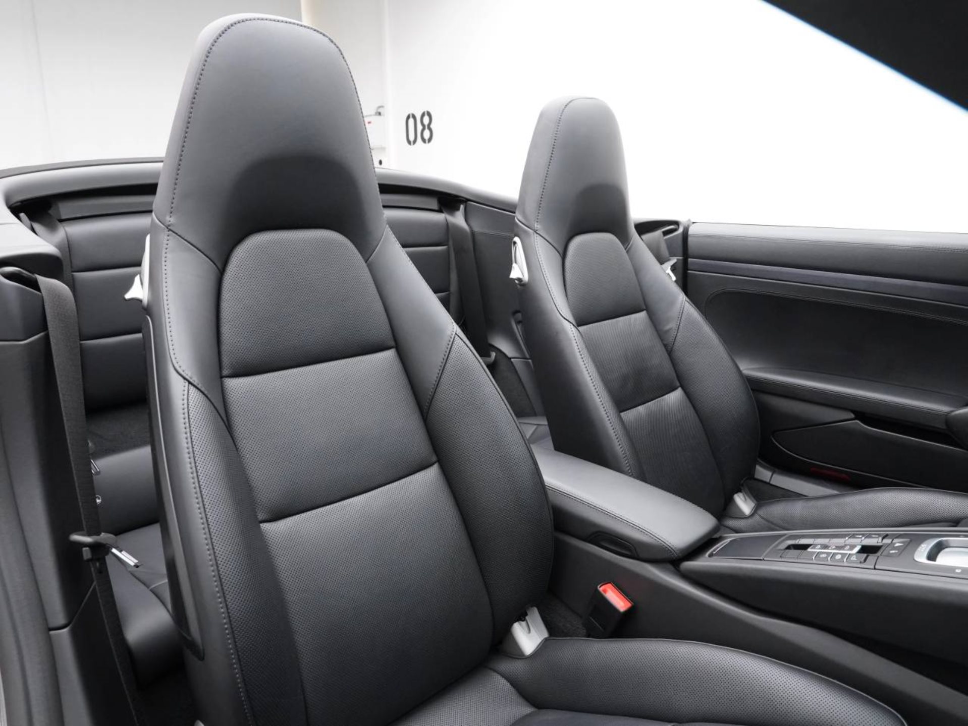 PORSCHE 911 Carrera GTS Cabriolet-image-26