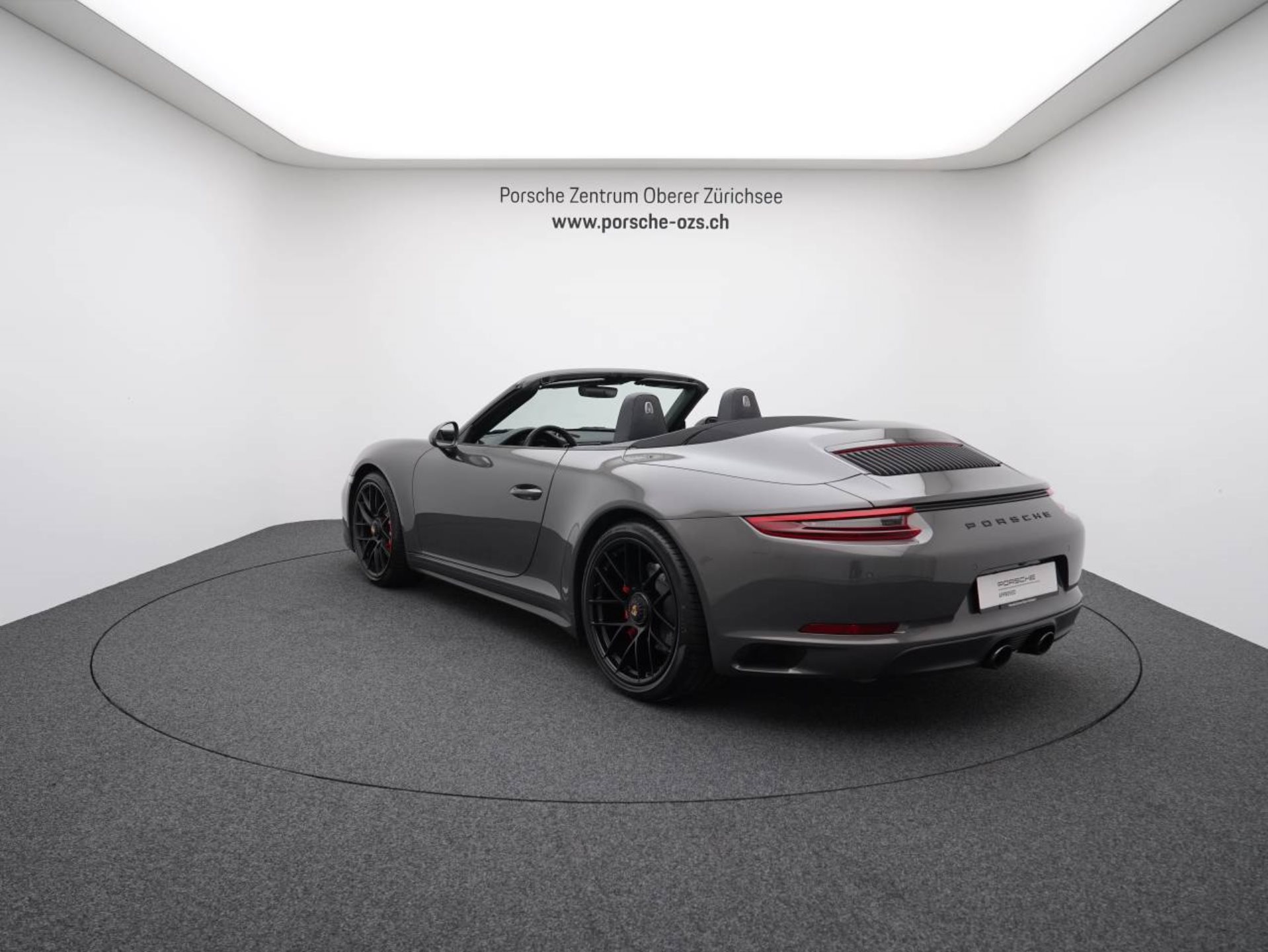 PORSCHE 911 Carrera GTS Cabriolet-showroom-element-2