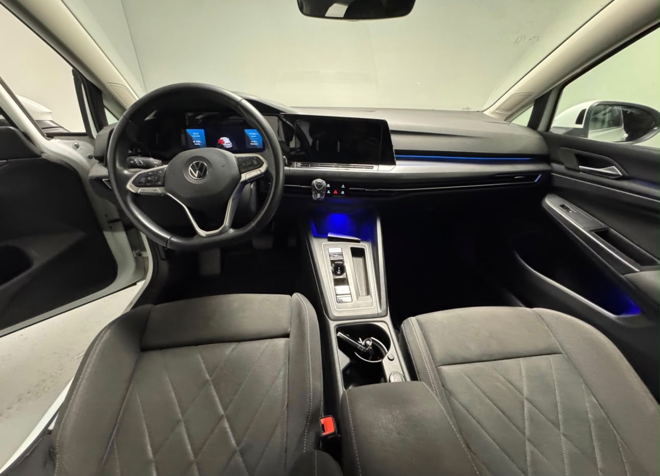 VW Golf 2.0 TDI Style DSG-image-3