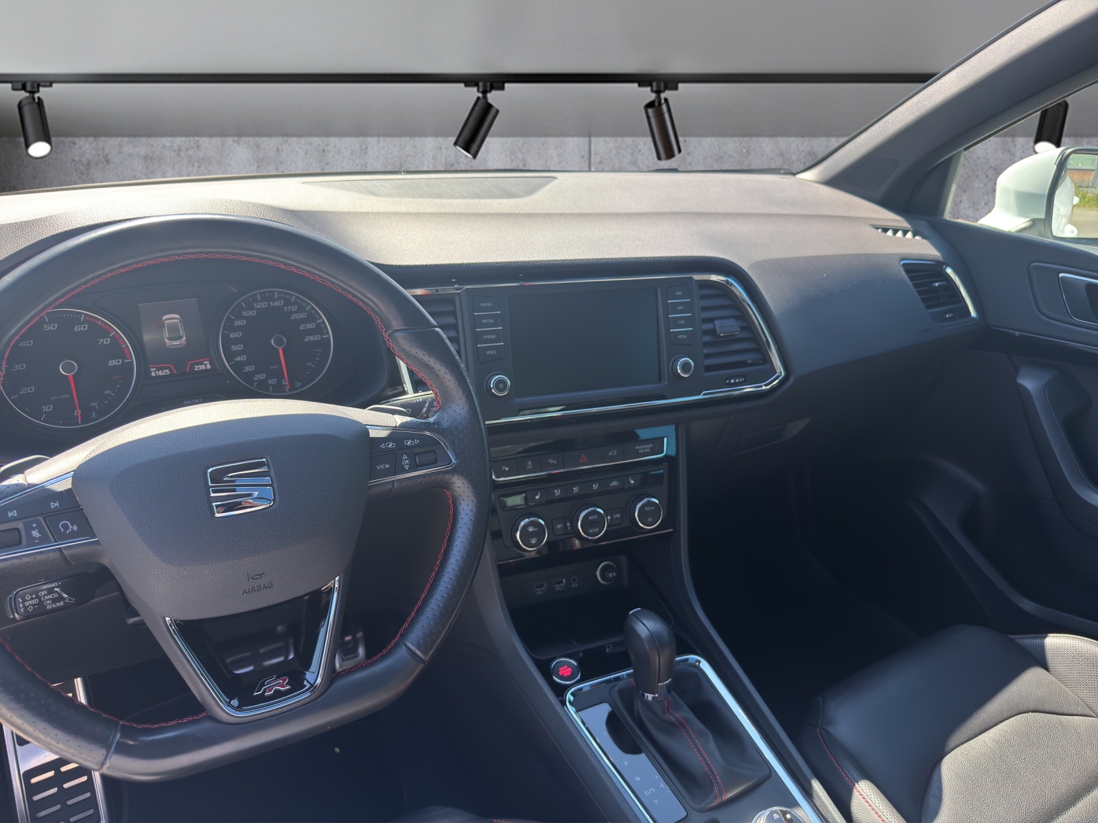 SEAT Ateca 2.0 TSI FR 4Drive DSG-image-8