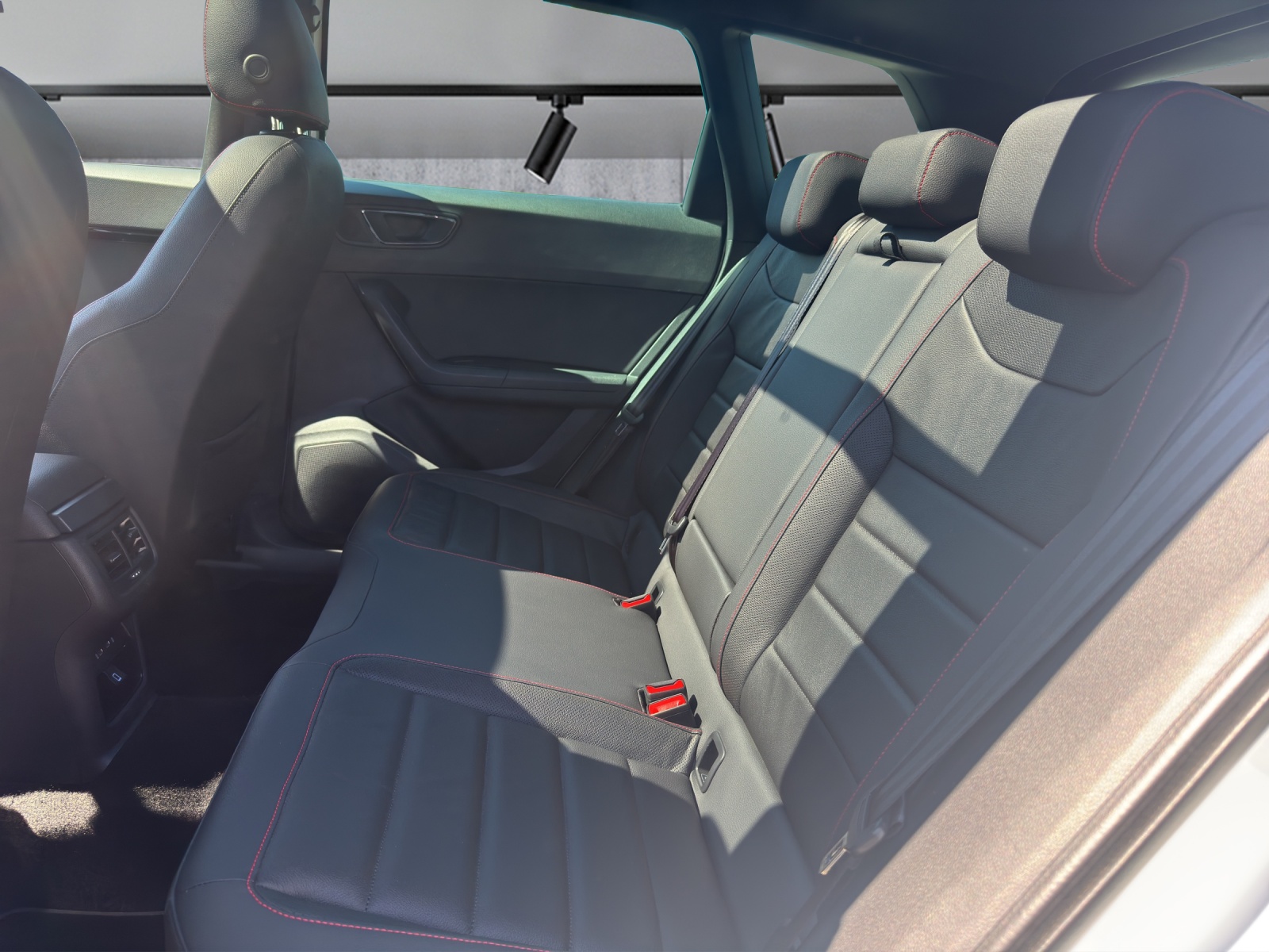 SEAT Ateca 2.0 TSI FR 4Drive DSG-image-10