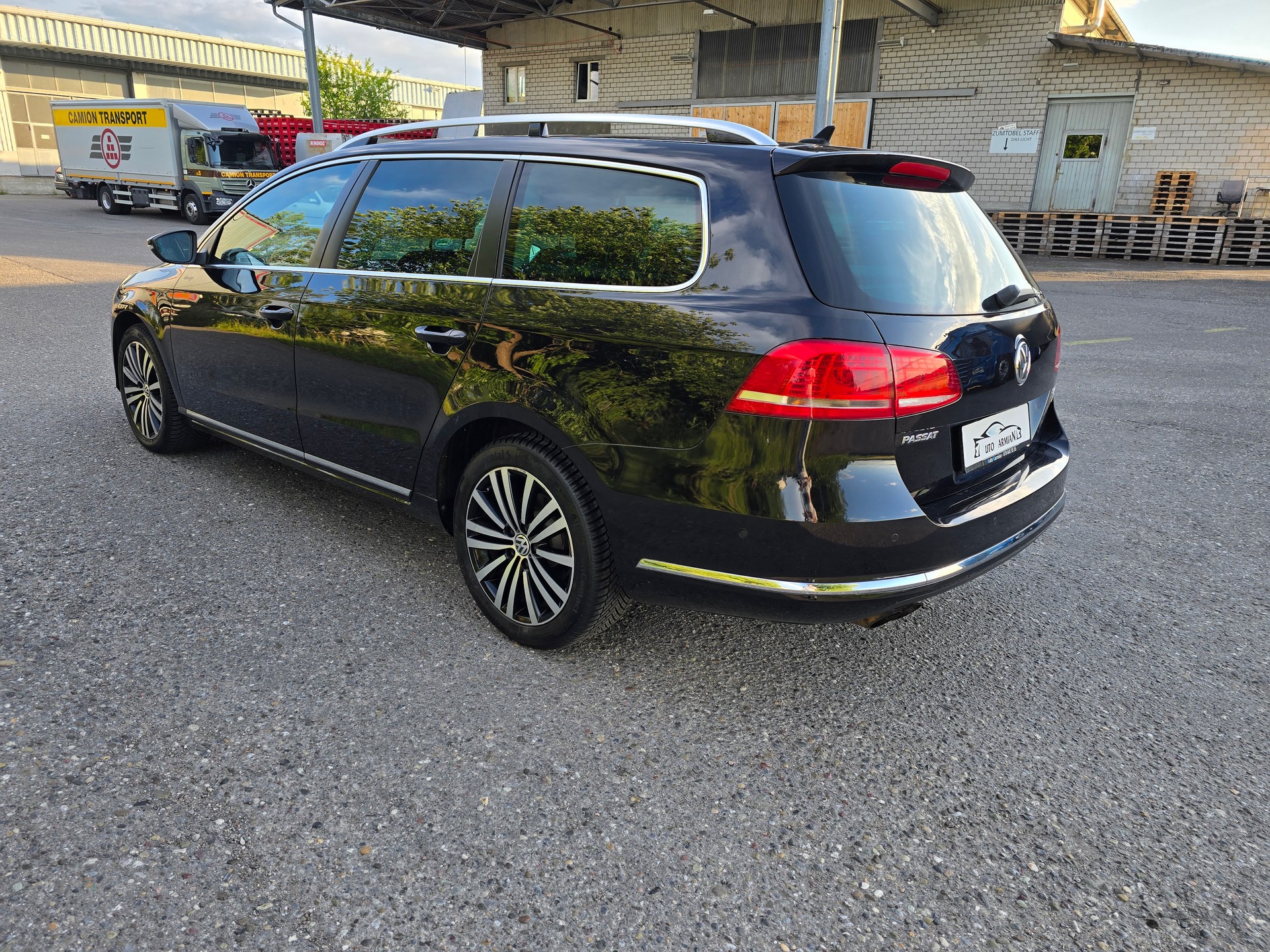 VW Passat Variant 2.0 TDI BMT Design DSG-image-5