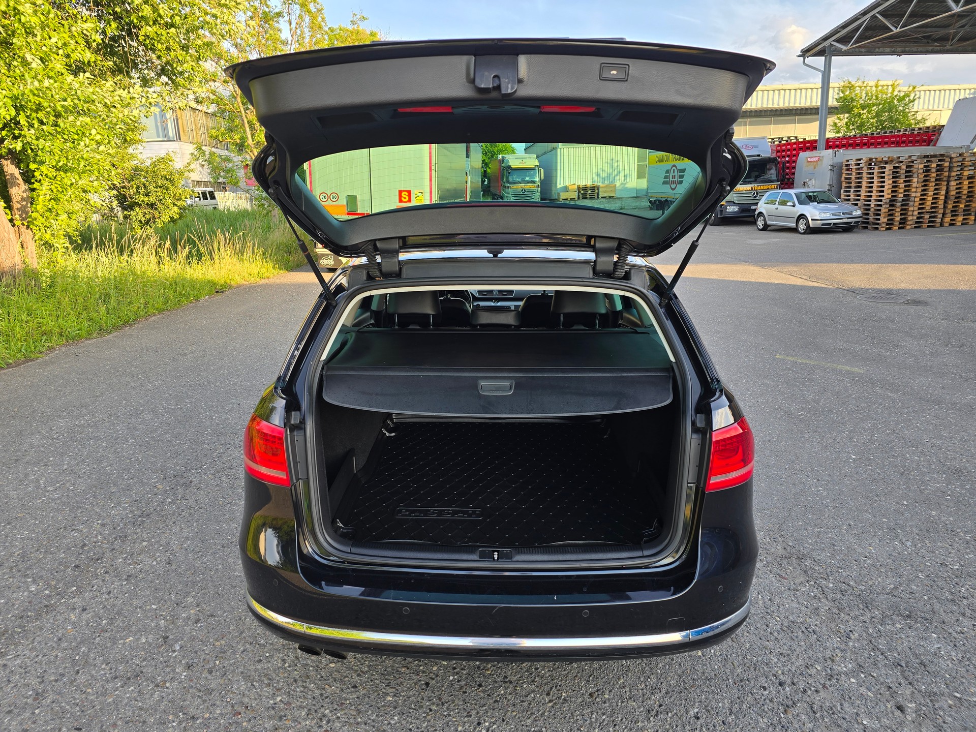 VW Passat Variant 2.0 TDI BMT Design DSG-image-6