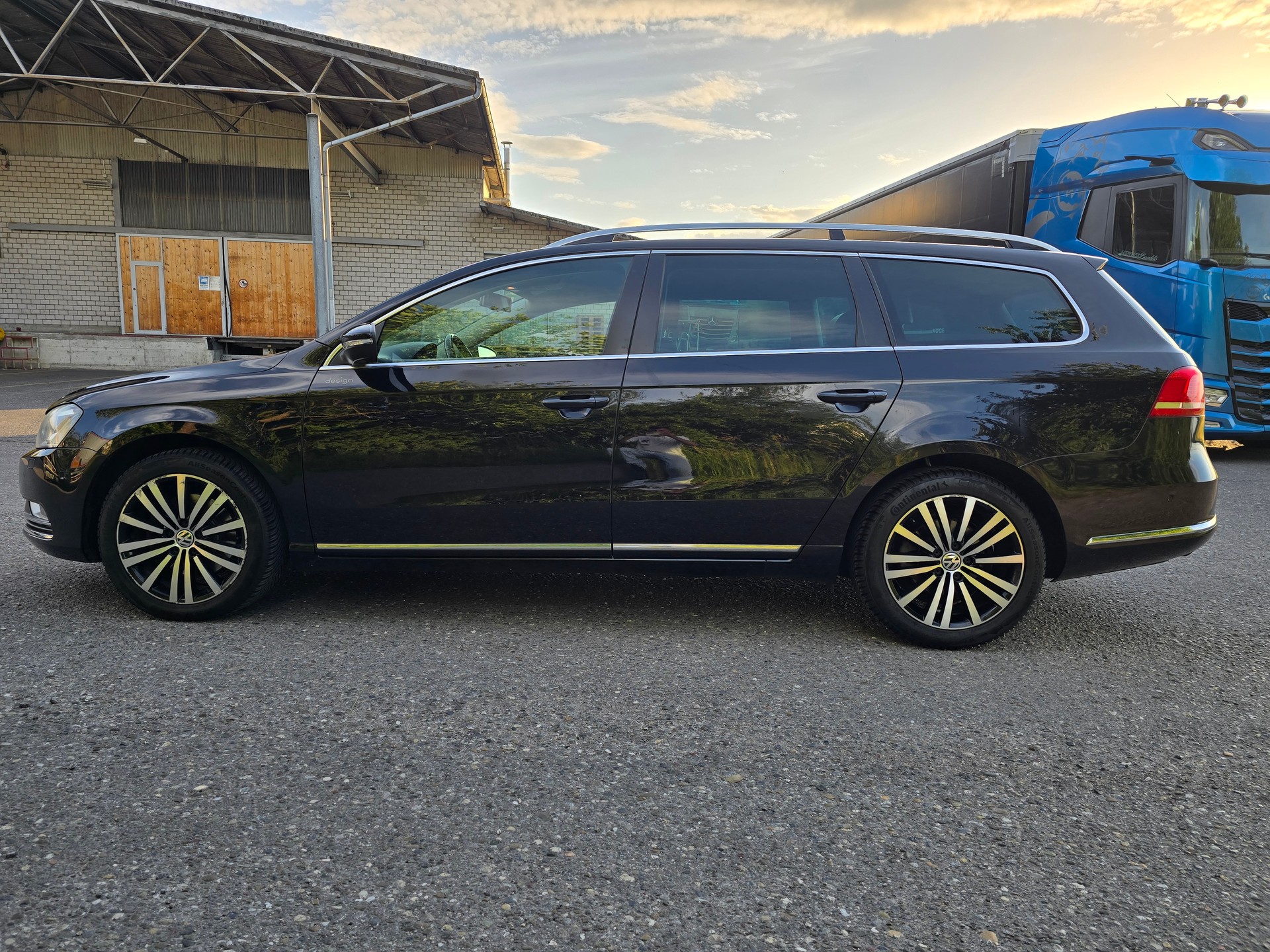 VW Passat Variant 2.0 TDI BMT Design DSG-image-8