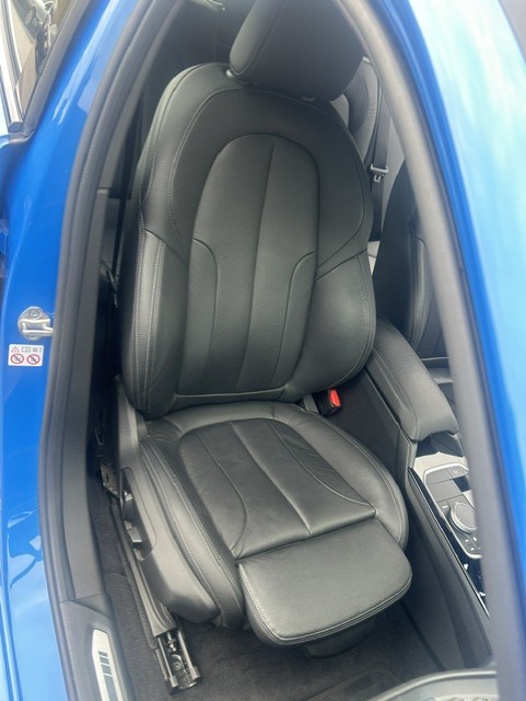 BMW M135i xDrive Steptronic-image-4