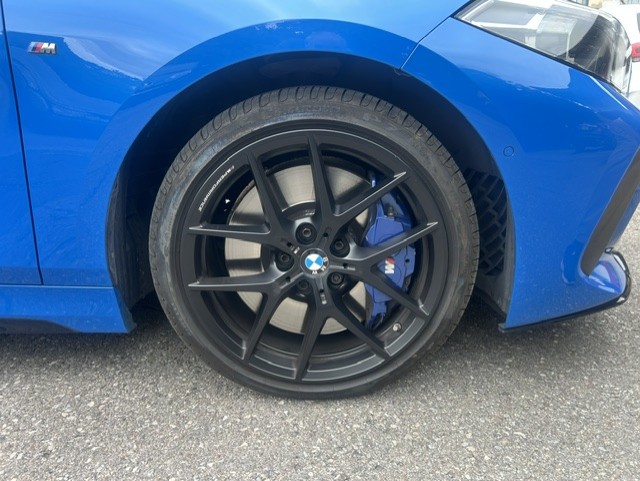 BMW M135i xDrive Steptronic-image-7