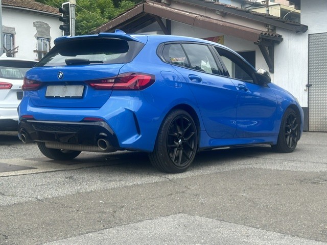 BMW M135i xDrive Steptronic-image-1