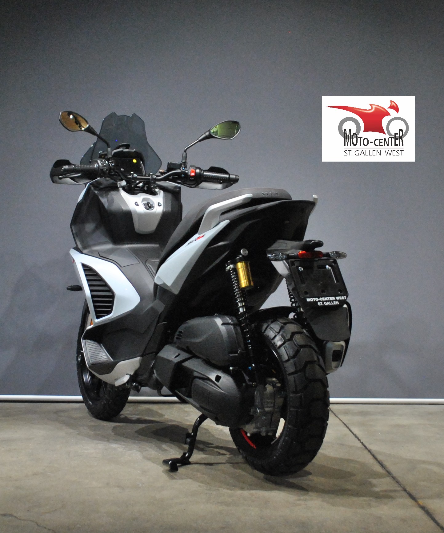 APRILIA SR GT 400-image-3