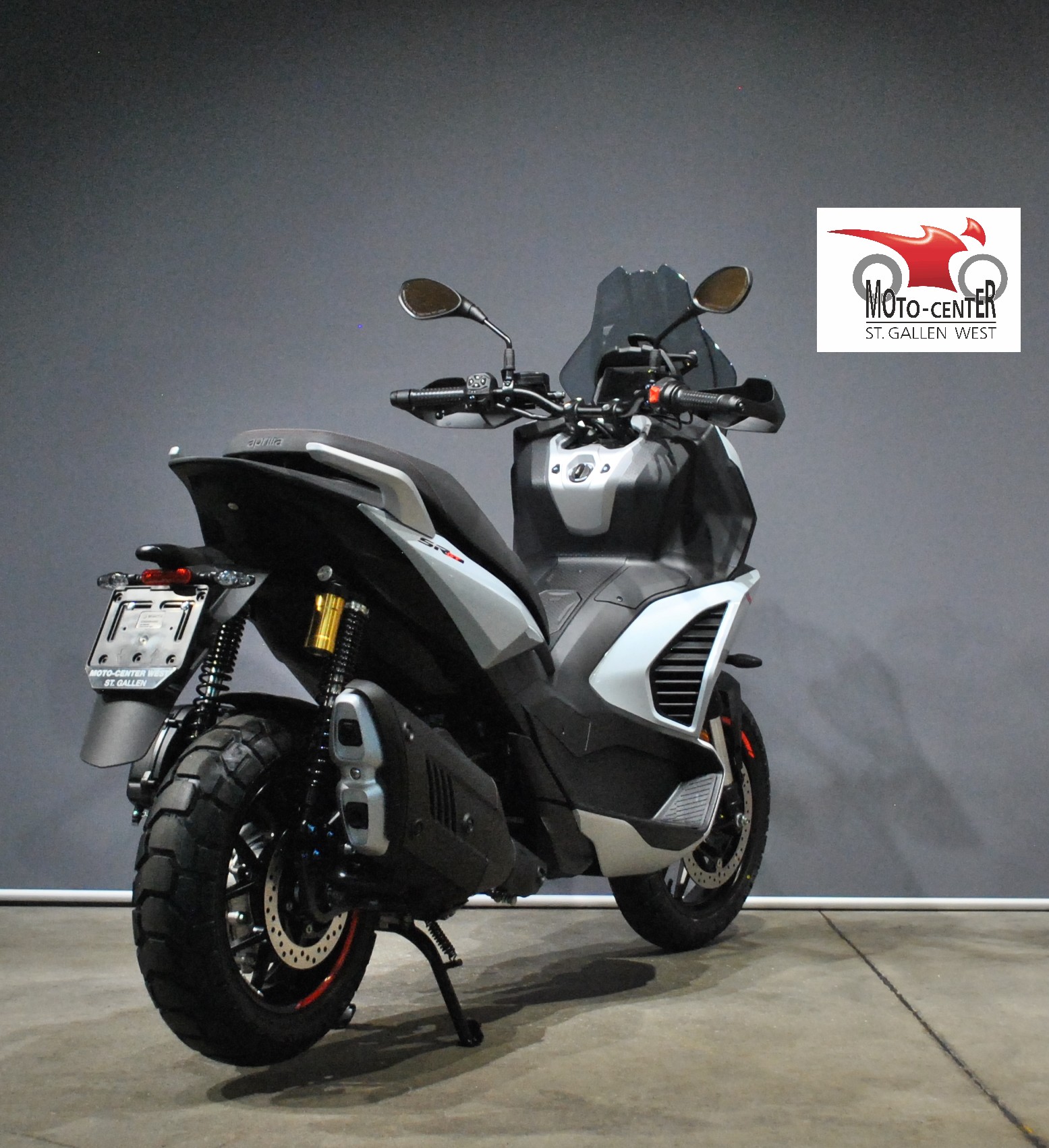 APRILIA SR GT 400-image-4
