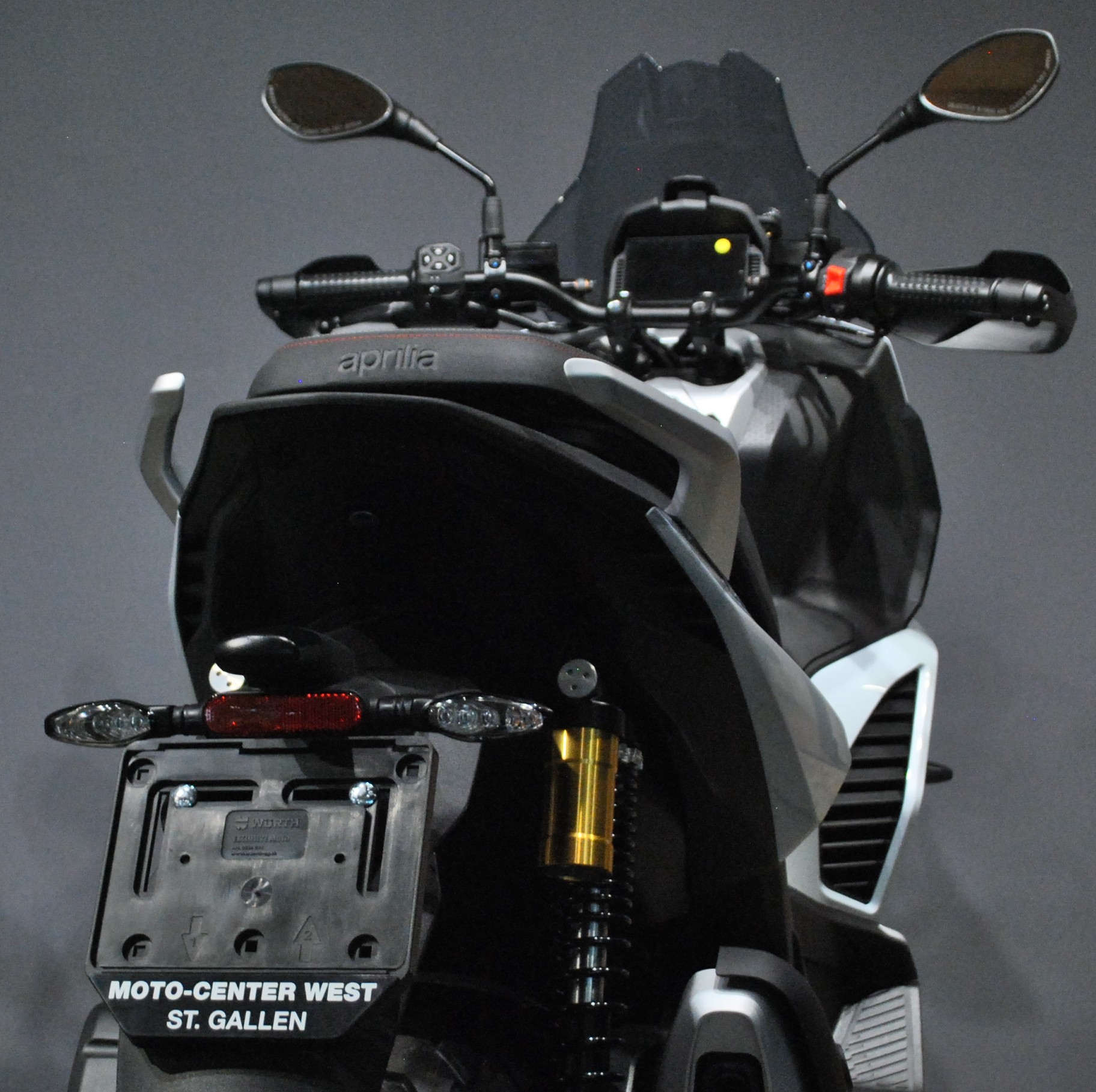 APRILIA SR GT 400-image-7