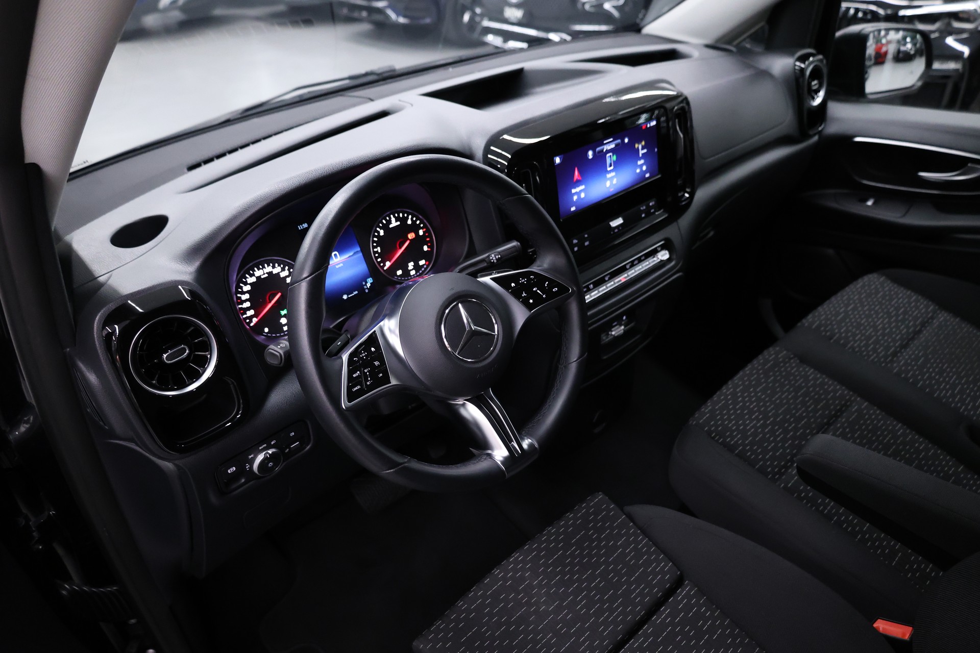MERCEDES-BENZ Vito 116 Kombi L 2.0 CDI Select-image-14