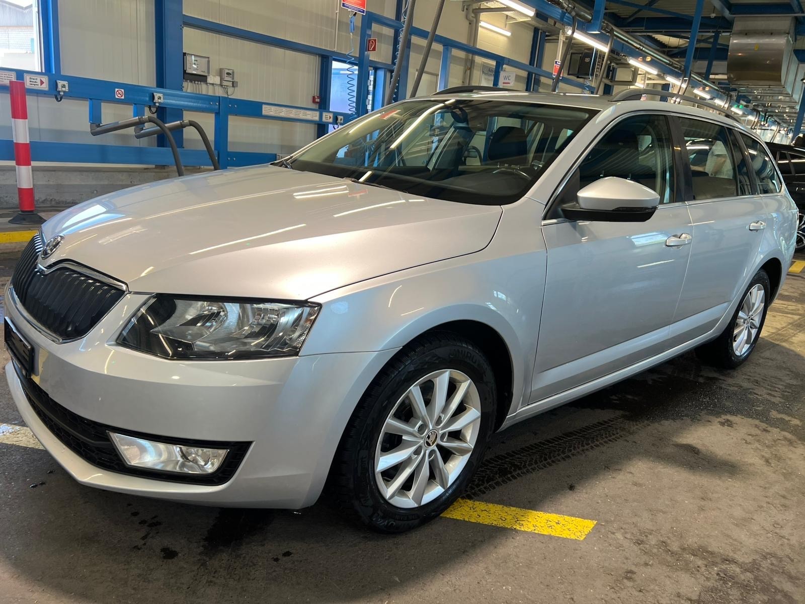 SKODA Octavia Combi 2.0 TDI Style 4x4 DSG