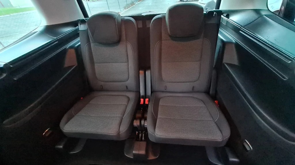VW Sharan 2.0 TDI BMT Comfortline 4Motion DSG ** 7-Plätzer ** Gr-Navi ** Sitzheizung ** PDC V+H ** Frisch Ab MFK & Service **-image-13