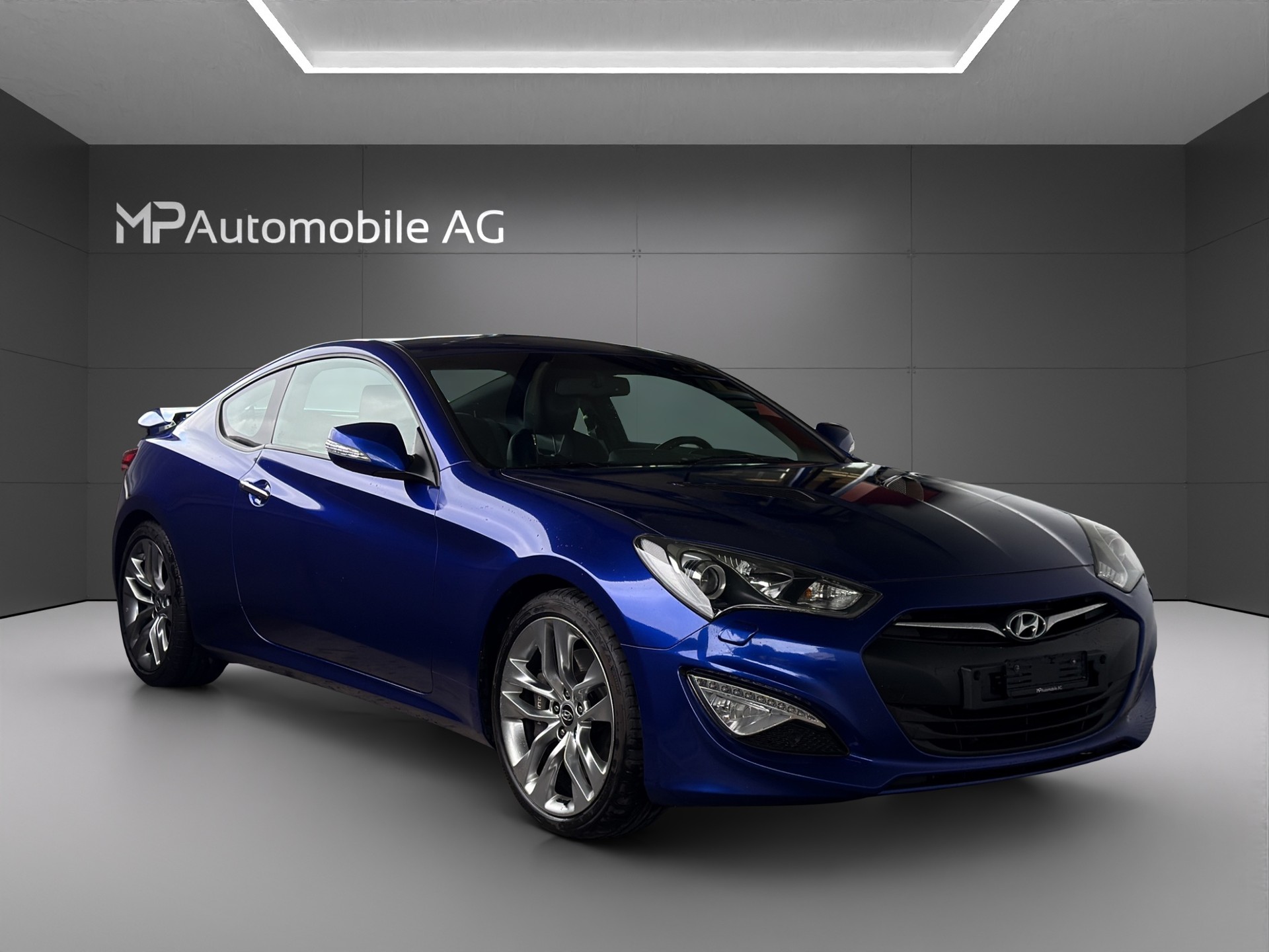HYUNDAI Genesis 3.8 V6 Automatic-showroom-element-1