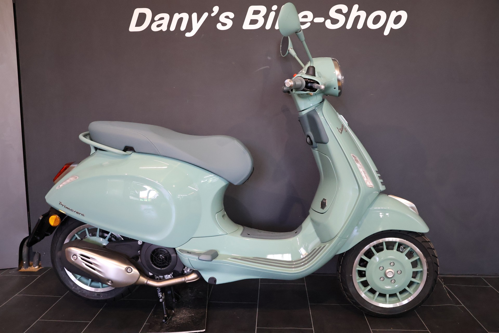 PIAGGIO Vespa 125 Primavera 80th MY26 E5+-image-2
