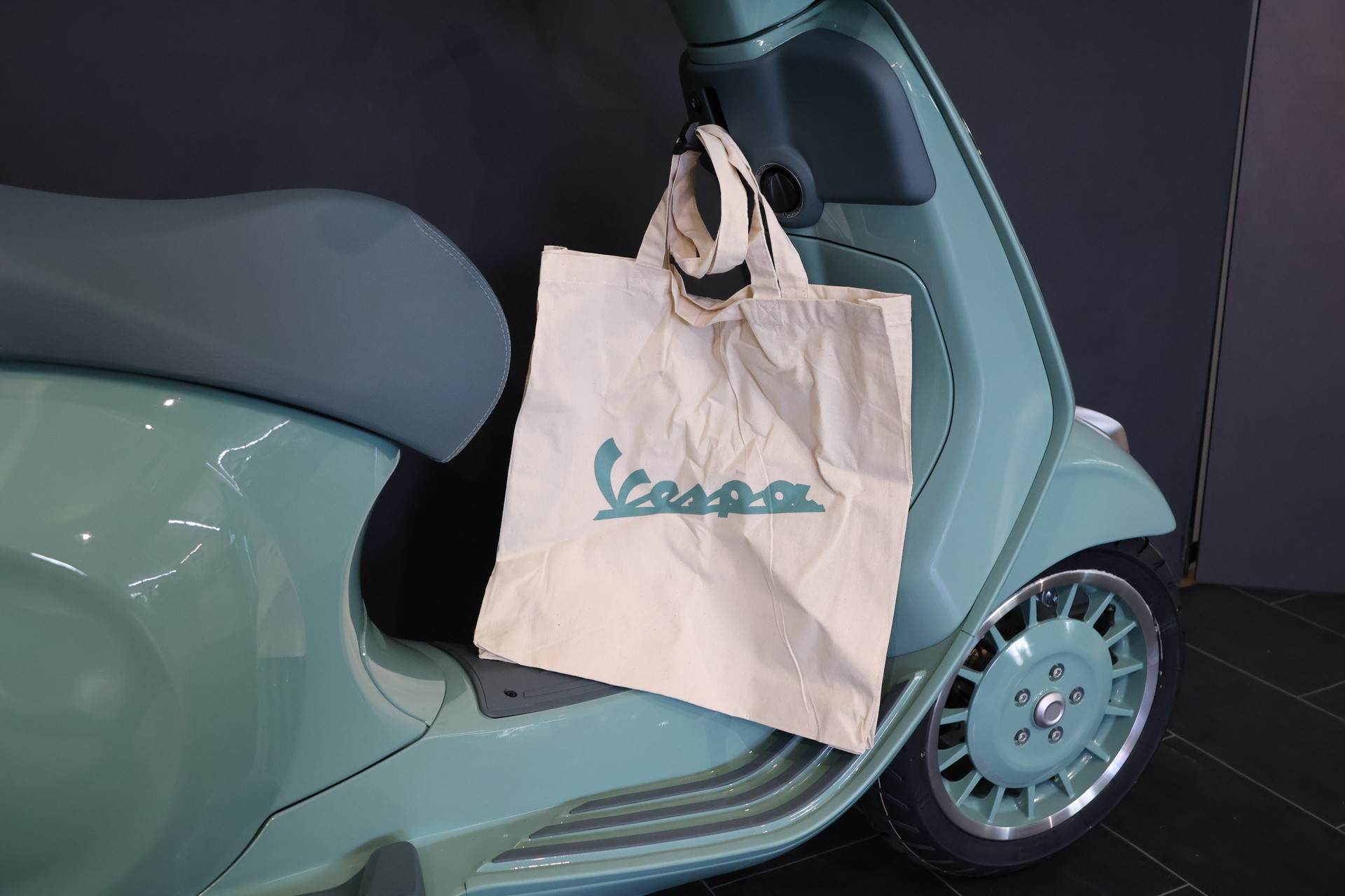 PIAGGIO Vespa 125 Primavera 80th MY26 E5+-image-14