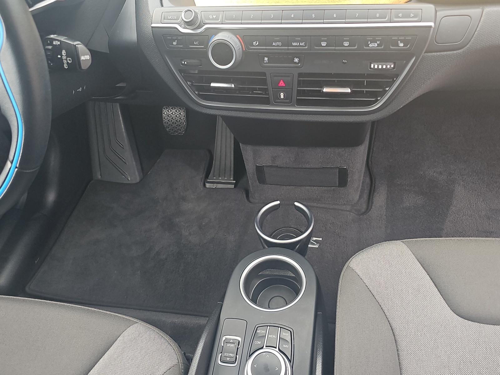 BMW i3s (120Ah)-image-18