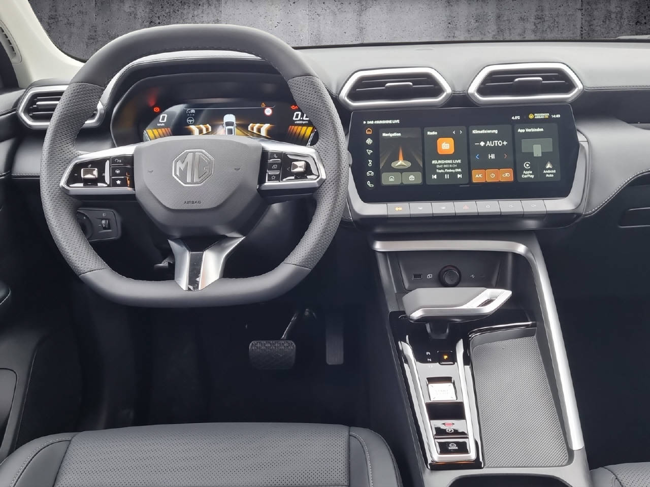 MG ZS 1.5 Hybrid+ Luxury-image-5