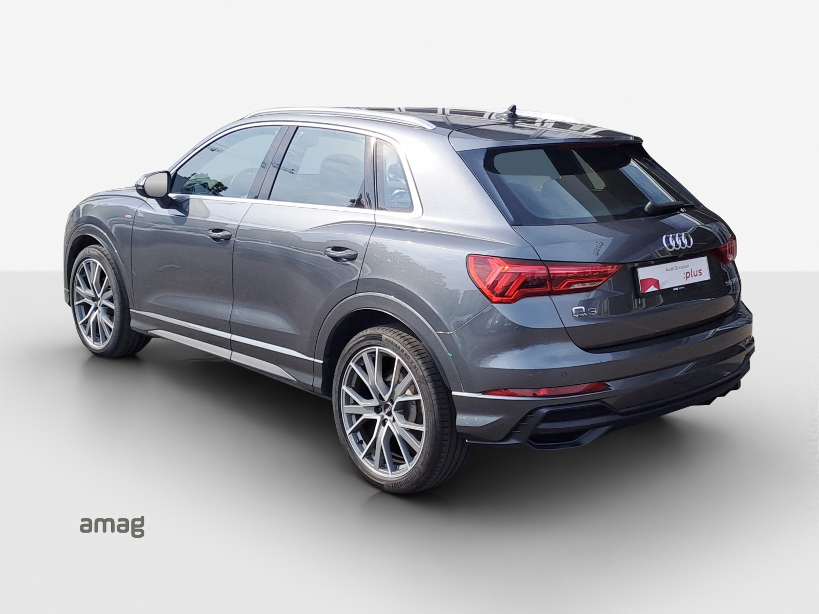 AUDI Q3 35 TFSI advanced S-tronic-showroom-element-2