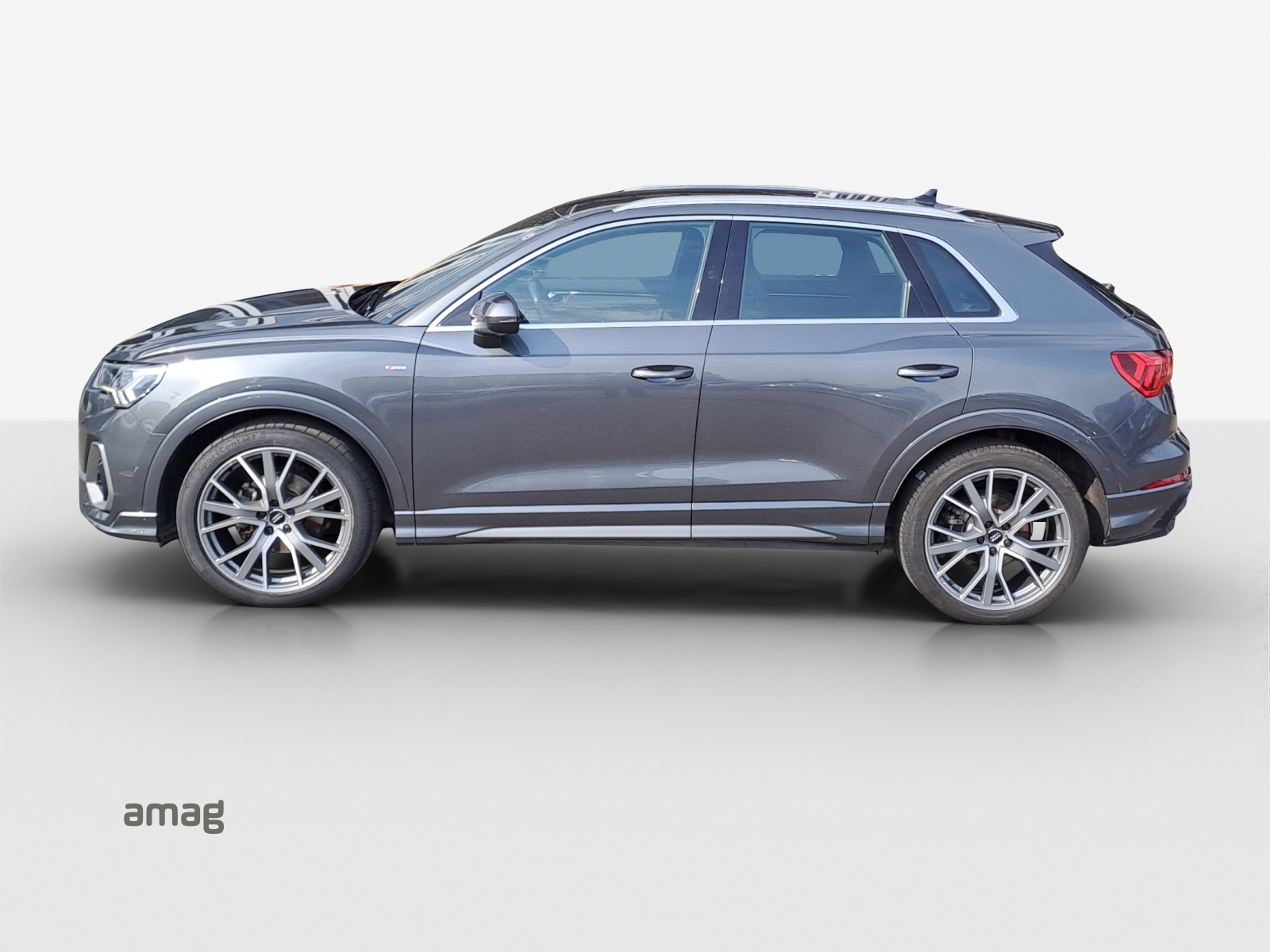 AUDI Q3 35 TFSI advanced S-tronic-showroom-element-1