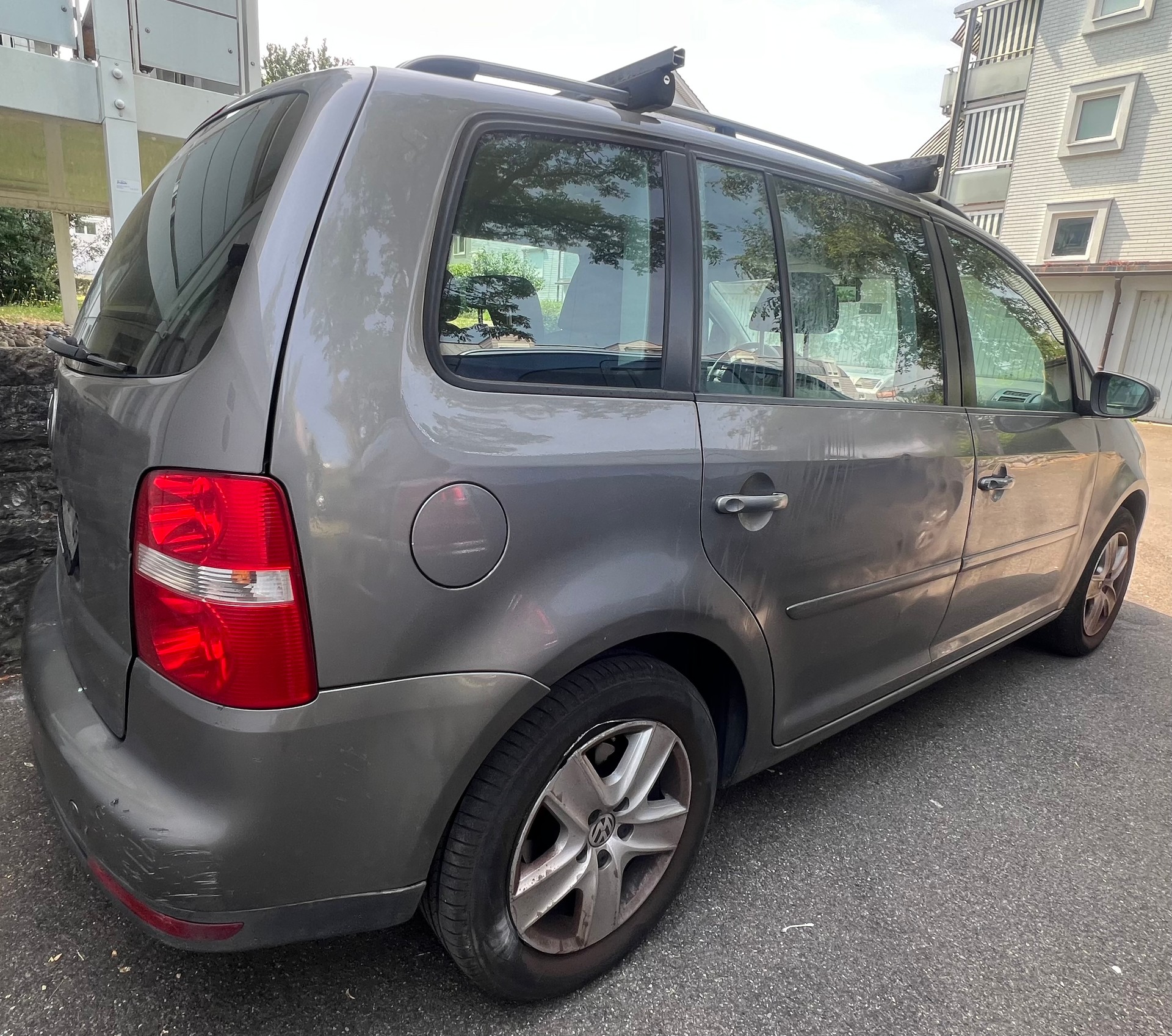 VW Touran 2.0 TDI Team DSG-showroom-element-3
