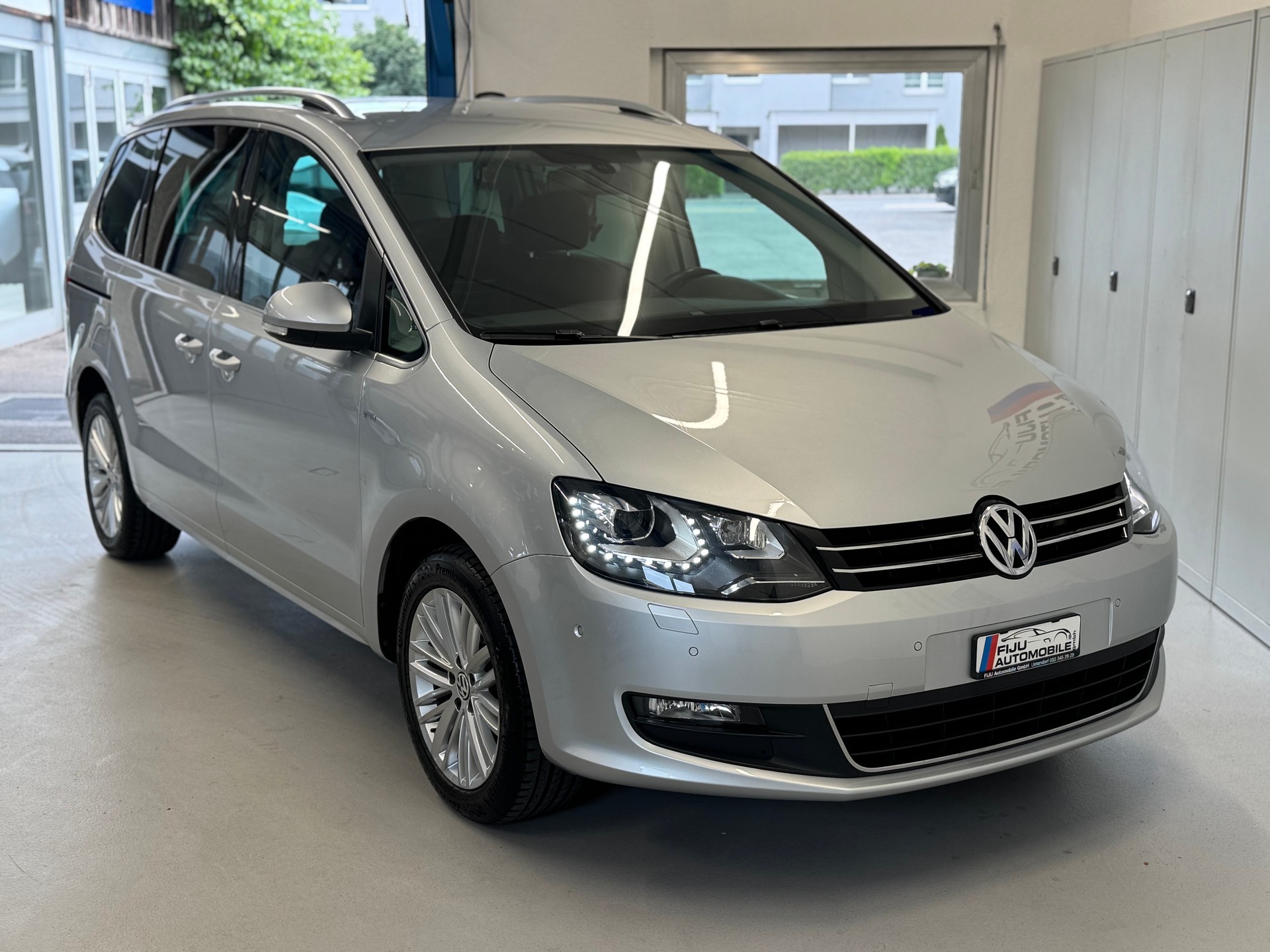 VW Sharan 2.0 TDI BlueMotion Technology Cup 4Motion-image-2