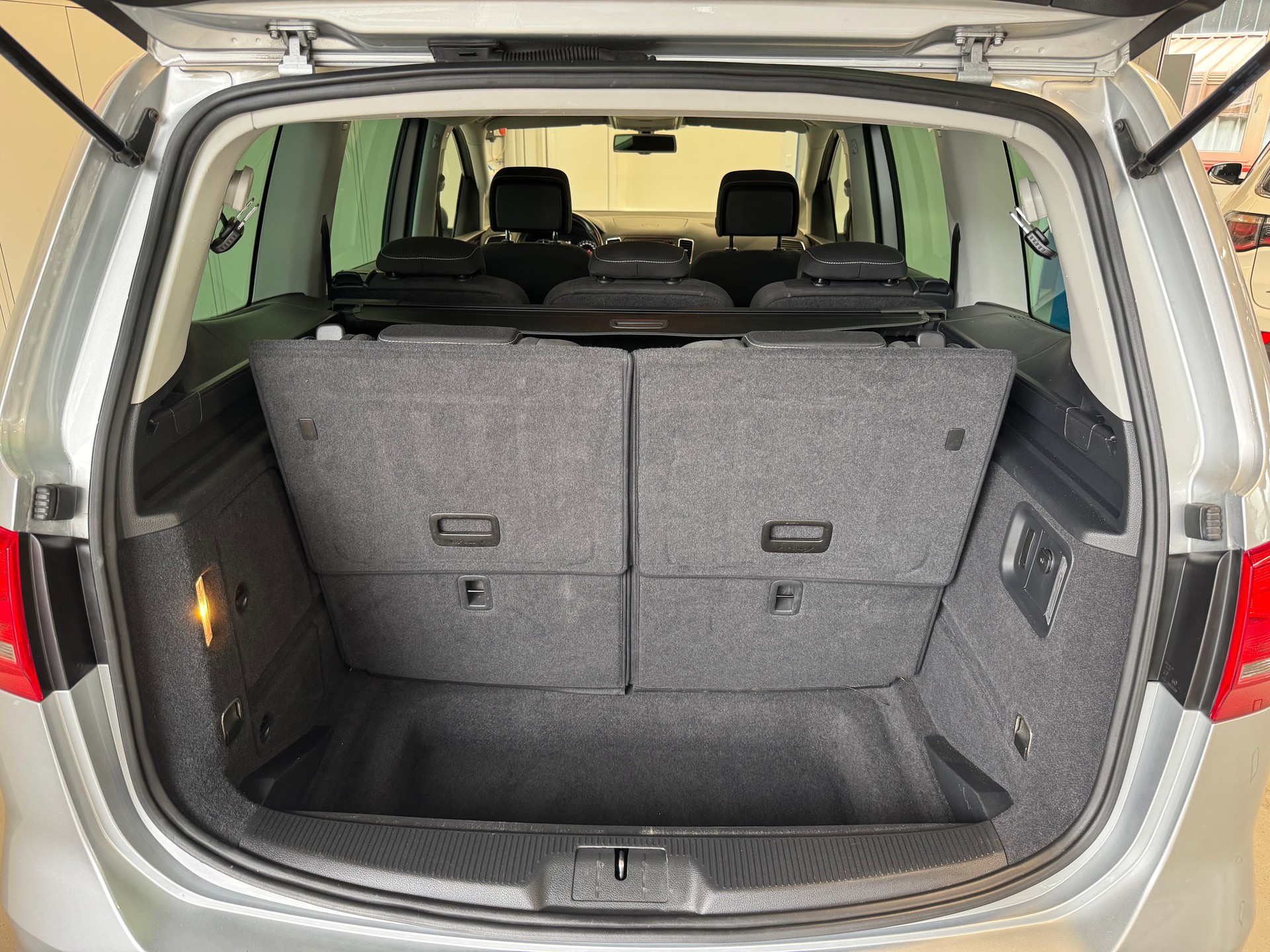 VW Sharan 2.0 TDI BlueMotion Technology Cup 4Motion-image-14