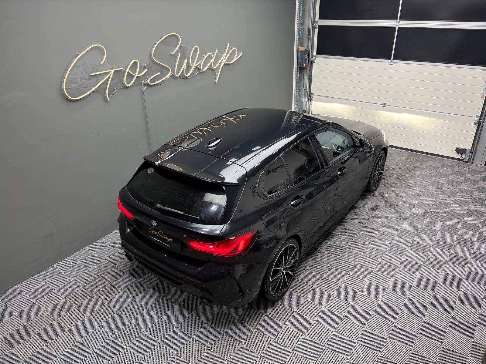 BMW M135i xDrive Steptronic-showroom-element-3